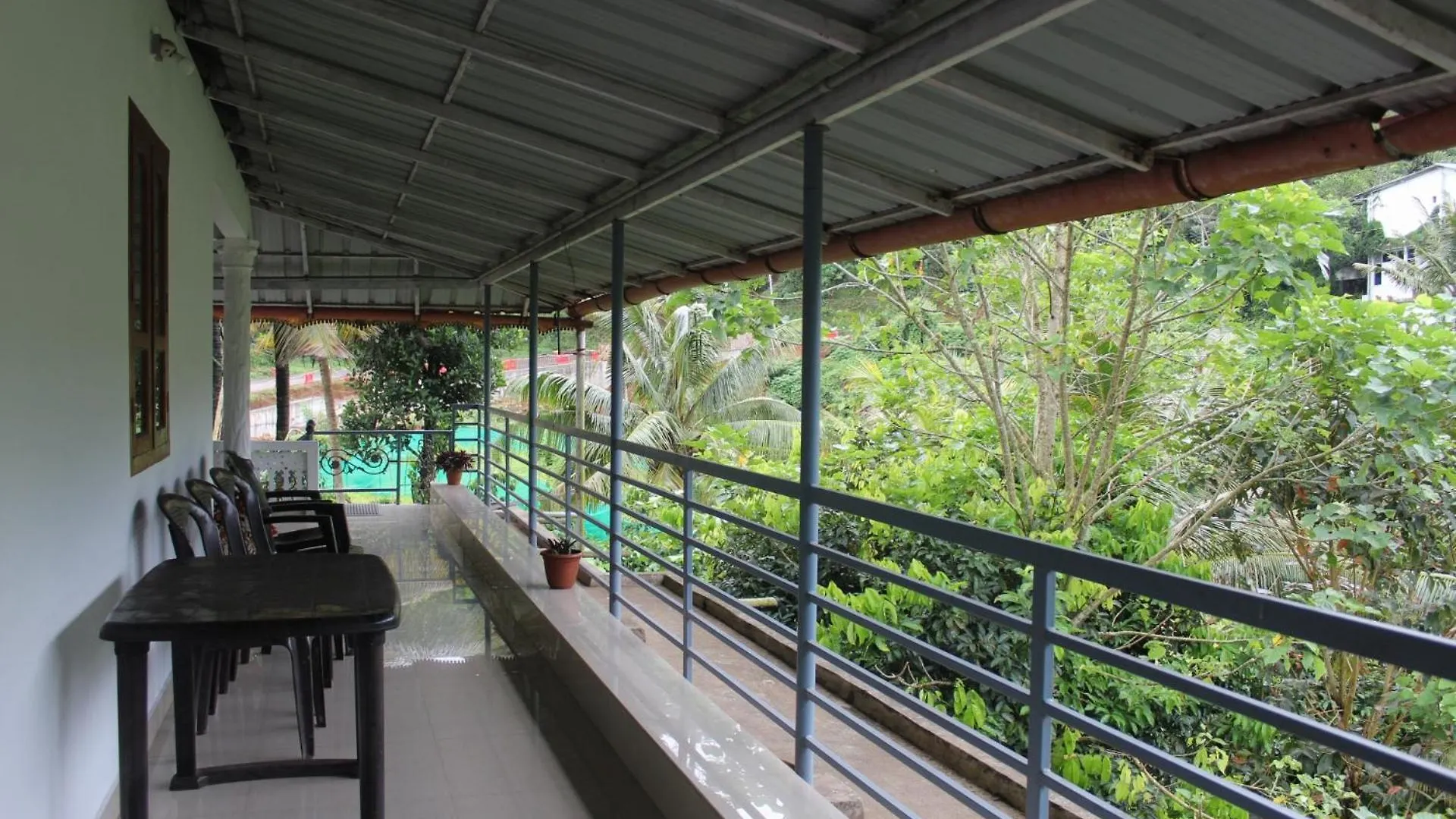 Ksk Homes Munnar Anaviratty 0*,
