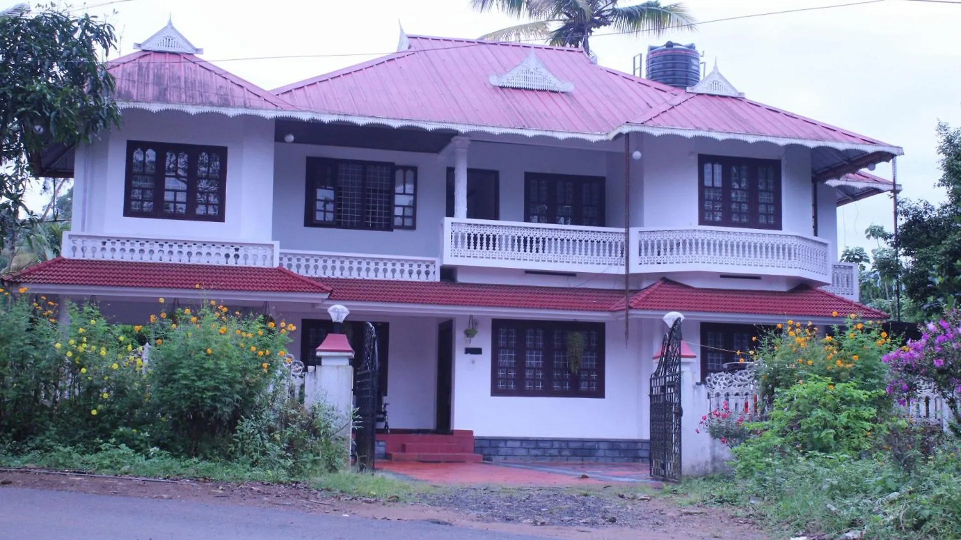 Ksk Homes Munnar Anaviratty